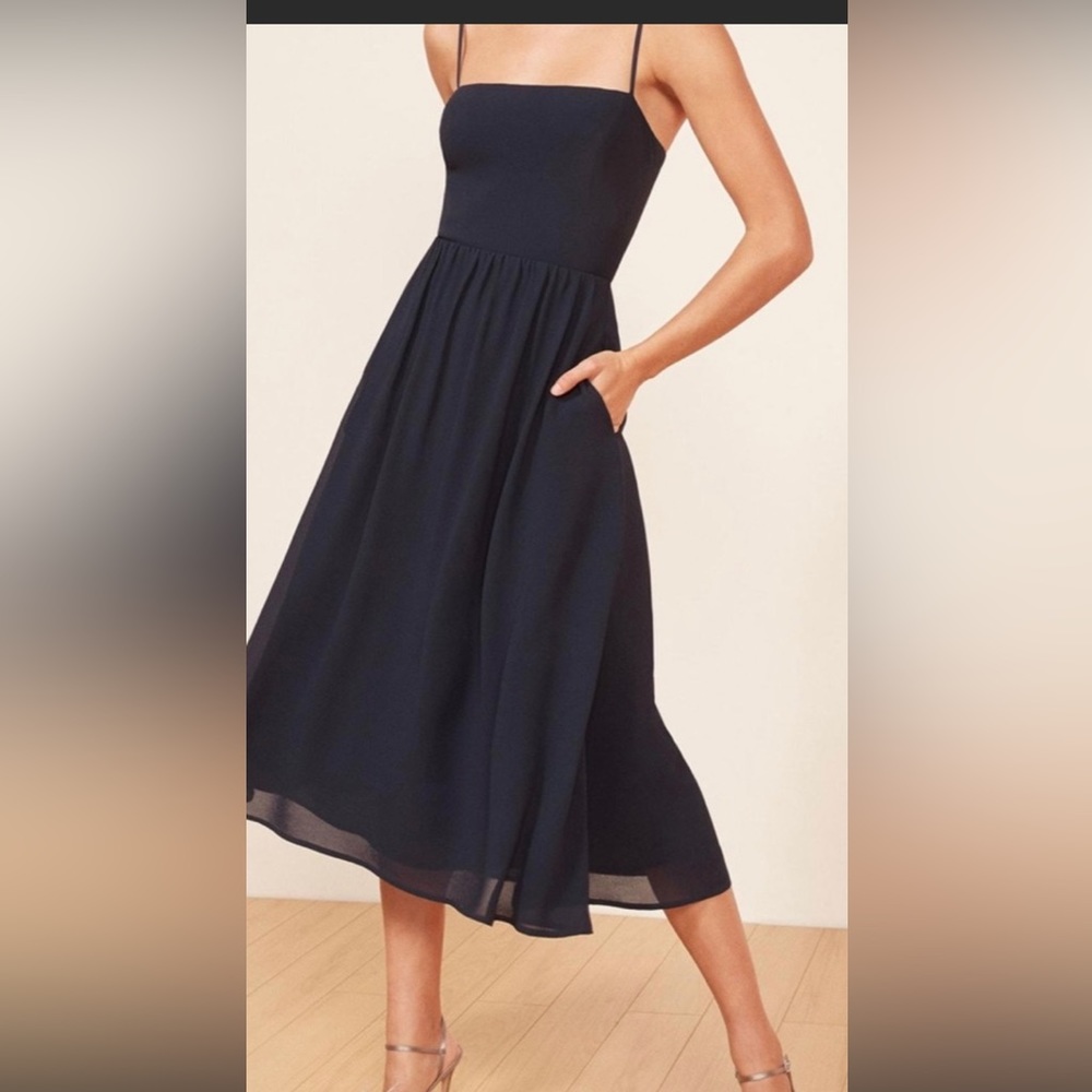 Reformation navy rosehip dress Size 2